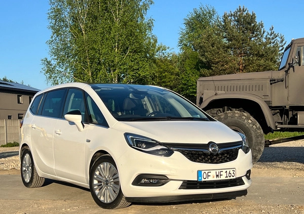 Opel Zafira cena 44000 przebieg: 227000, rok produkcji 2017 z Zakopane małe 436